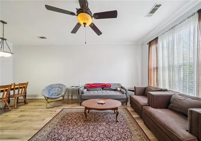 Listing Photo 5 - Condo for sale in building located at 2147 Del Lago Cir, Kennesaw, GA 30152 - Unit #12