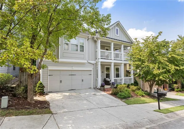 Photo 2 of Single family home for sale at 2084 Hatteras Way Nw, Atlanta, GA 30318 | MLS# 7838692 | Listing updated on 2026-09-25