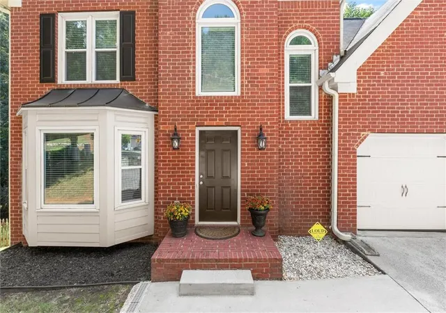 Photo 2 of Single family home for sale at 4895 Farm Valley Dr Ne, Woodstock, GA 30188 | MLS# 7829516 | Listing updated on 2026-09-19