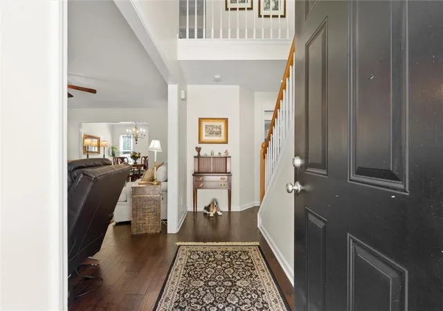 Photo 3 of Single family home for sale at 4895 Farm Valley Dr Ne, Woodstock, GA 30188 | MLS# 7829516 | Listing updated on 2026-09-19