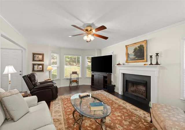 Photo 4 of Single family home for sale at 4895 Farm Valley Dr NE, Woodstock, GA 30188 | MLS# 7829516 | Listing updated on 2026-09-21