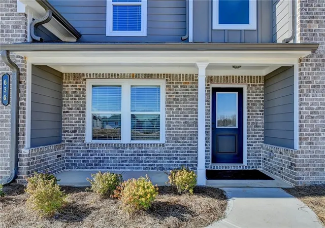Photo 2 of Single family home for sale at 646 Rodeo Dr, Auburn, GA 30011 | MLS# 7849170 | Listing updated on 2026-10-05