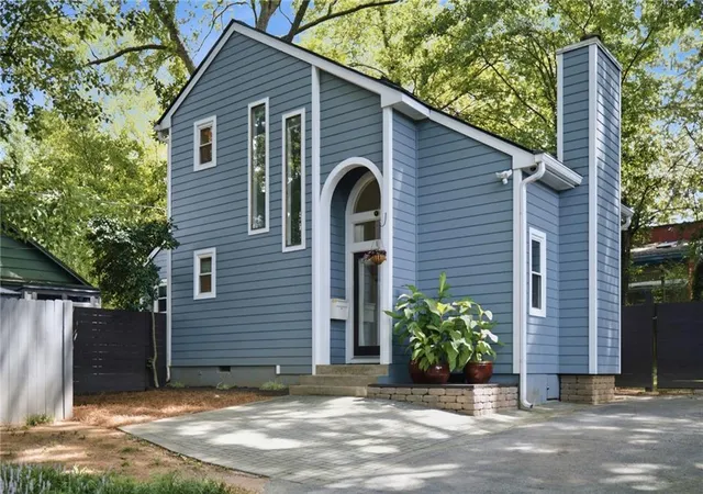 Photo 1 of Single family home for sale at 505 Oakdale Rd NE, Atlanta, GA 30307 | MLS# 7822557 | Listing updated on 2026-10-05