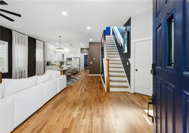 Photo 3 of Single family home for sale at 984 Mcdaniel St SW, Atlanta, GA 30310 | MLS# 7834983 | Listing updated on 2026-09-14