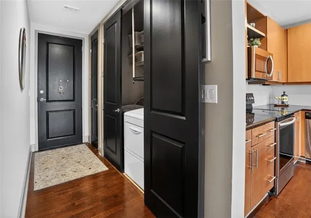 Photo 2 of Condo for sale at 4561 Olde Perimeter Way, Atlanta, GA 30346 | MLS# 7831964 | Listing updated on 2026-09-04