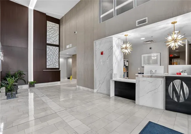 Listing Photo 2 - Condo for sale in building located at 4561 Olde Perimeter Wy, Atlanta, GA 30346