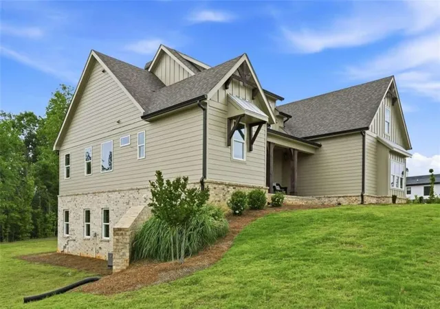 Photo 3 of Single family home for sale at 119 Fernbank Way, Newnan, GA 30265 | MLS# 7843905 | Listing updated on 2026-10-18