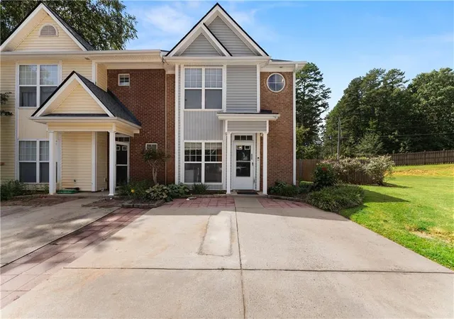 Photo 1 of Townhouse for sale at 268 Pearl Chambers Dr, Dawsonville, GA 30534 | MLS# 7835196 | Listing updated on 2026-09-11
