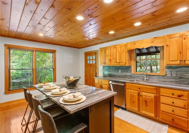 Photo 3 of Single family home for sale at 56 Robin Lake Dr, Ellijay, GA 30540 | MLS# 7820294 | Listing updated on 2026-09-13