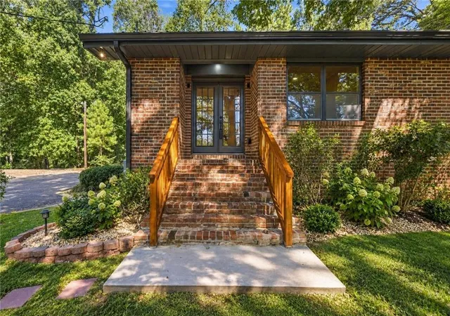 Photo 1 of Single family home for sale at 142 Ann Dr, Canton, GA 30114 | MLS# 7838237 | Listing updated on 2026-09-19