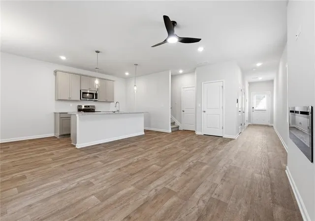 Photo 4 of Townhouse for sale at 3248 Winding Waters Way, Powder Springs, GA 30127 | MLS# 7830562 | Listing updated on 2026-09-19