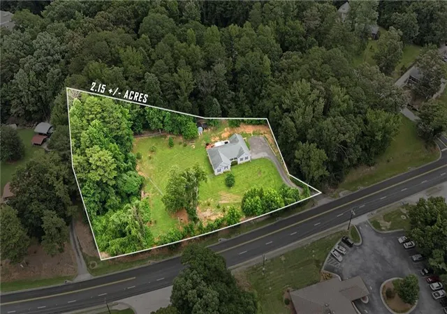 Photo 2 of Single family home for sale at 980 Falls Rd, Toccoa, GA 30577 | MLS# 7831613 | Listing updated on 2026-09-03