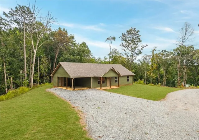 Photo 2 of Single family home for sale at 163 Tuscany Dr, Ellijay, GA 30540 | MLS# 7842244 | Listing updated on 2026-09-25