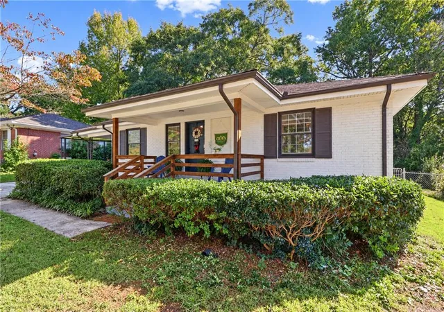 Photo 3 of Single family home for sale at 1188 Russell Dr, Decatur, GA 30030 | MLS# 7855233 | Listing updated on 2026-10-18