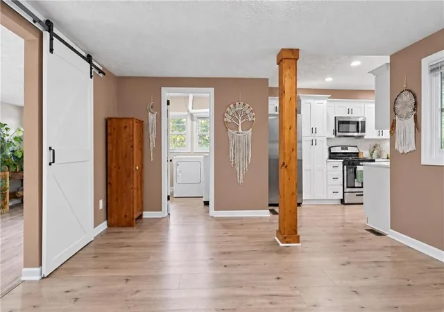 Photo 4 of Single family home for sale at 1188 Russell Dr, Decatur, GA 30030 | MLS# 7855233 | Listing updated on 2026-10-18