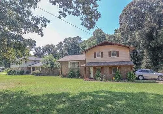 Photo 2 of Single family home for sale at 434 Mountain Park Trl, Stone Mountain, GA 30087 | MLS# 7831166 | Listing updated on 2026-09-17