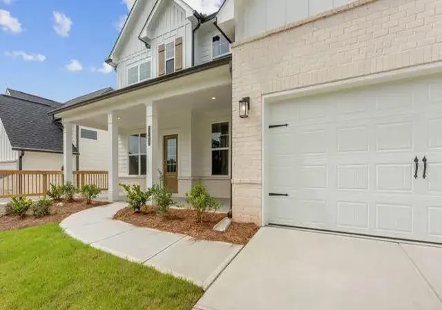 Photo 3 of Single family home for sale at 2722 Harbor Ridge Pass Se, Gainesville, GA 30507 | MLS# 7805498 | Listing updated on 2026-09-24