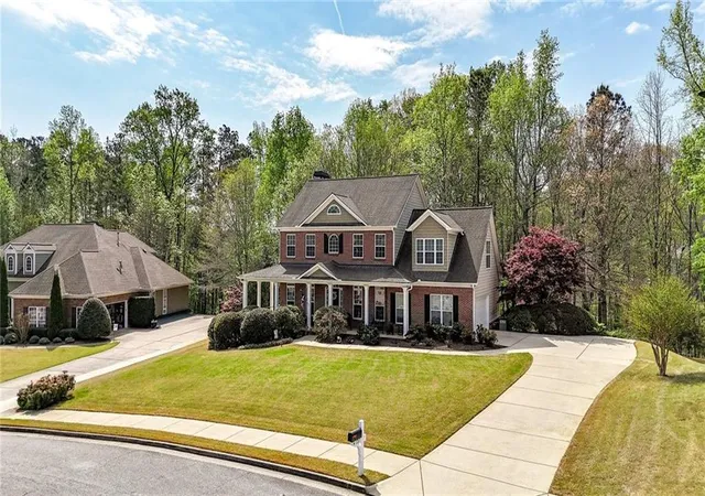 Photo 3 of Sale Pending at 4131 Richardson Farm Dr NW, Kennesaw, GA 30152 | MLS# 7833707 | Listing updated on 2026-09-19