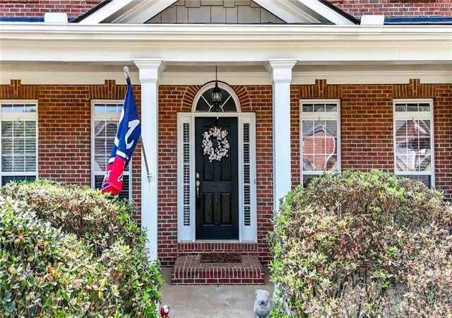 Photo 4 of Sale Pending at 4131 Richardson Farm Dr NW, Kennesaw, GA 30152 | MLS# 7833707 | Listing updated on 2026-09-19