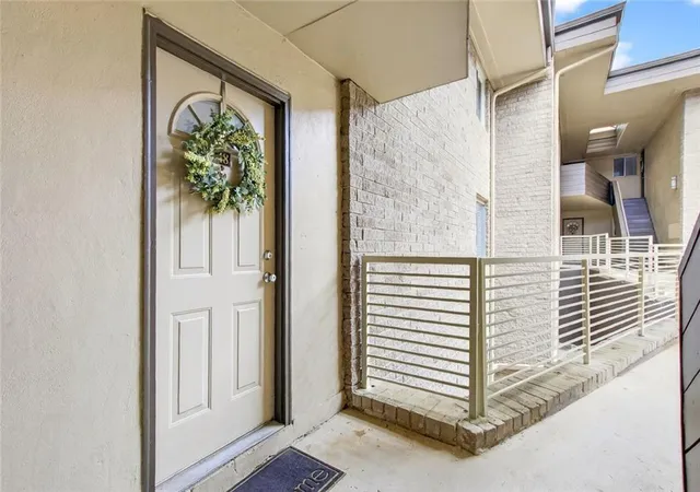 Photo 2 of Condo for sale at 346 Carpenter Dr Ne #48, Sandy Springs, GA 30328 | MLS# 7831249 | Listing updated on 2026-09-03