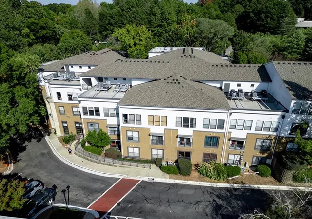 Photo 2 of Condo for sale at 821 Ralph Mcgill Blvd Ne #APT 2416, Atlanta, GA 30306 | MLS# 7767651 | Listing updated on 2026-09-12