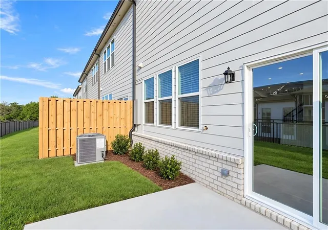 Photo 2 of Townhouse for sale at 120 Rope Ml Ct #6, Holly Springs, GA 30115 | MLS# 7856437 | Listing updated on 2026-10-21