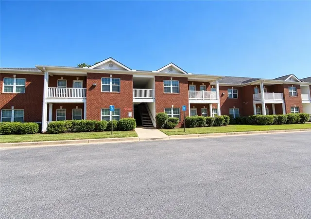 Photo 1 of Single family home for sale at 7712 Autry Cir, Douglasville, GA 30134 | MLS# 7840566 | Listing updated on 2026-09-25
