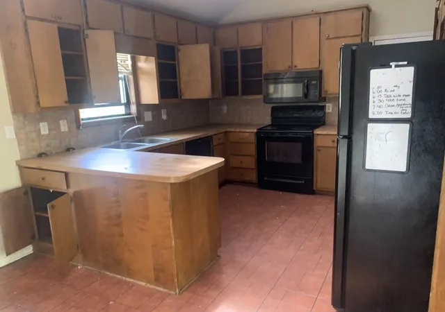 Photo 4 of Sale Pending at 3958 Cotswold Dr SW, Lilburn, GA 30047 | MLS# 7834256 | Listing updated on 2026-09-17