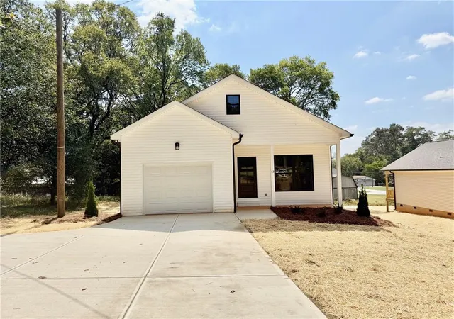 Photo 1 of Sale Pending at 53 Gaston Westbrook Ave, Emerson, GA 30137 | MLS# 7839697 | Listing updated on 2026-10-07