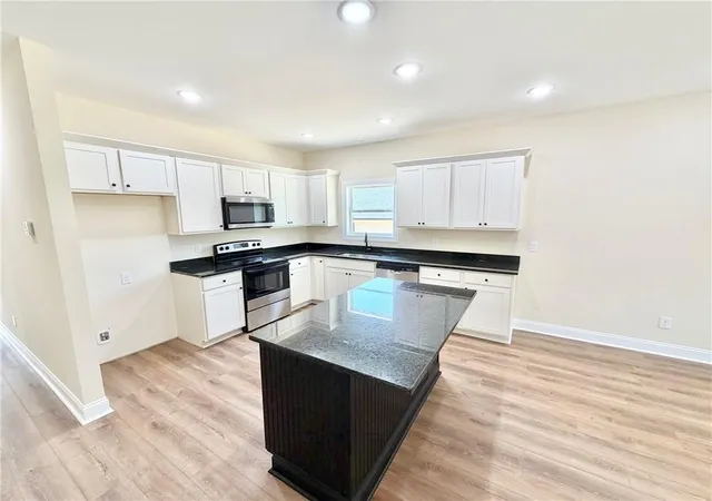 Photo 3 of Sale Pending at 53 Gaston Westbrook Ave, Emerson, GA 30137 | MLS# 7839697 | Listing updated on 2026-10-07