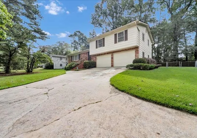 Photo 1 of Sale Pending at 2367 Lake Jodeco Rd, Jonesboro, GA 30236 | MLS# 7845019 | Listing updated on 2026-10-21