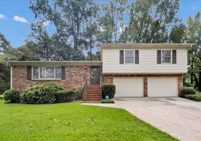 Photo 2 of Sale Pending at 2367 Lake Jodeco Rd, Jonesboro, GA 30236 | MLS# 7845019 | Listing updated on 2026-10-21