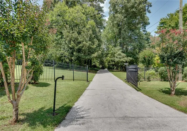 Photo 2 of Single family home for sale at 143 Barnard Rd, Cohutta, GA 30710 | MLS# 7831077 | Listing updated on 2026-09-04