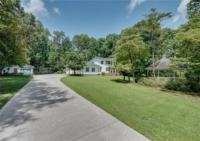 Photo 3 of Single family home for sale at 143 Barnard Rd, Cohutta, GA 30710 | MLS# 7831077 | Listing updated on 2026-10-17