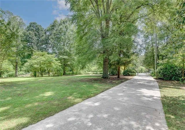 Photo 4 of Single family home for sale at 143 Barnard Rd, Cohutta, GA 30710 | MLS# 7831077 | Listing updated on 2026-10-17