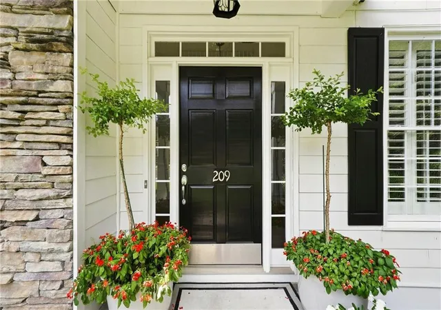 Photo 3 of Single family home for sale at 209 Brighten Ct, Alpharetta, GA 30004 | MLS# 7833914 | Listing updated on 2026-09-14