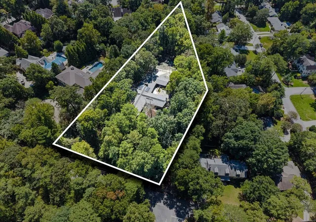 Land for sale at 1510 W Wesley Rd NW, Atlanta, GA 30327 | MLS# 7834027