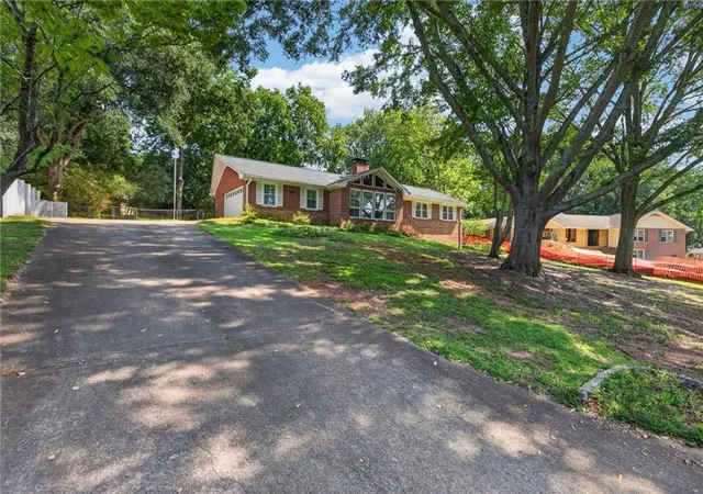 Photo 3 of Sale Pending at 90 Burnett Way, Alpharetta, GA 30009 | MLS# 7828844 | Listing updated on 2026-09-08