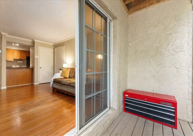 Photo 4 of Condo for sale at 3140 Seven Pines Ct #102, Atlanta, GA 30339 | MLS# 7790904 | Listing updated on 2026-09-11