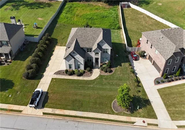 Photo 3 of Single family home for sale at 171 Barclay Dr, Mcdonough, GA 30252 | MLS# 7836363 | Listing updated on 2026-09-18