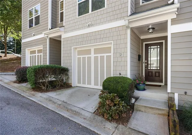 Photo 2 of Townhouse for sale at 1365 Memorial Dr #2, Atlanta, GA 30317 | MLS# 7838716 | Listing updated on 2026-09-22