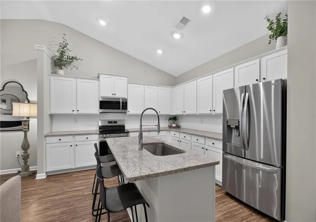Photo 2 of Single family home for sale at 432 Clematis Ct, Temple, GA 30179 | MLS# 7841452 | Listing updated on 2026-09-25