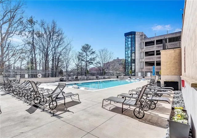 Photo 34 of Condo for sale at 3040 Peachtree Rd Nw #1602, Atlanta, GA 30305 | MLS# 7831614 | Listing updated on 2026-09-03