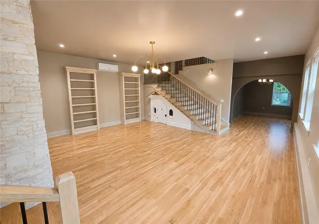 Photo 4 of Single family home for sale at 2820 Lullwater Dr, Gainesville, GA 30506 | MLS# 7847110 | Listing updated on 2026-10-02