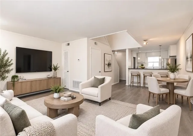Photo 3 of Condo for sale at 346 Carpenter Dr #88, Sandy Springs, GA 30328 | MLS# 7826419 | Listing updated on 2026-10-23