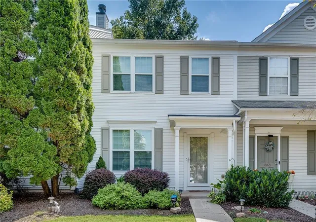 Condo for sale at 13101 Region Tr, Alpharetta, GA 30004 | MLS# 7830829