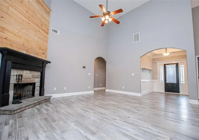 Photo 3 of Single family home for sale at 320 Daffodil Dr, Temple, GA 30179 | MLS# 7830792 | Listing updated on 2026-09-02