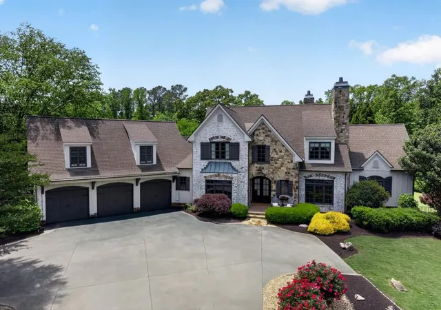Photo 2 of Single family home for sale at 220 Woodbridge Pl, Brooks, GA 30205 | MLS# 7855160 | Listing updated on 2026-10-16