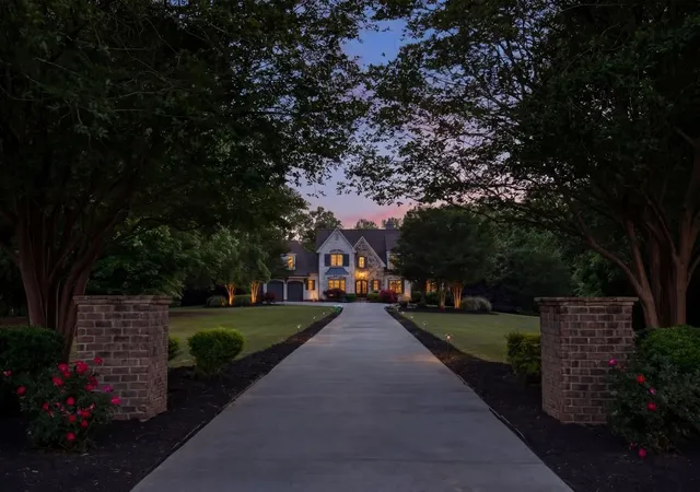 Photo 4 of Single family home for sale at 220 Woodbridge Pl, Brooks, GA 30205 | MLS# 7855160 | Listing updated on 2026-10-16