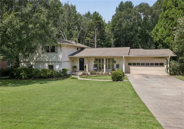 Single family home for sale at 2756 Fontainebleau Dr, Atlanta, GA 30360 | MLS# 7834576
